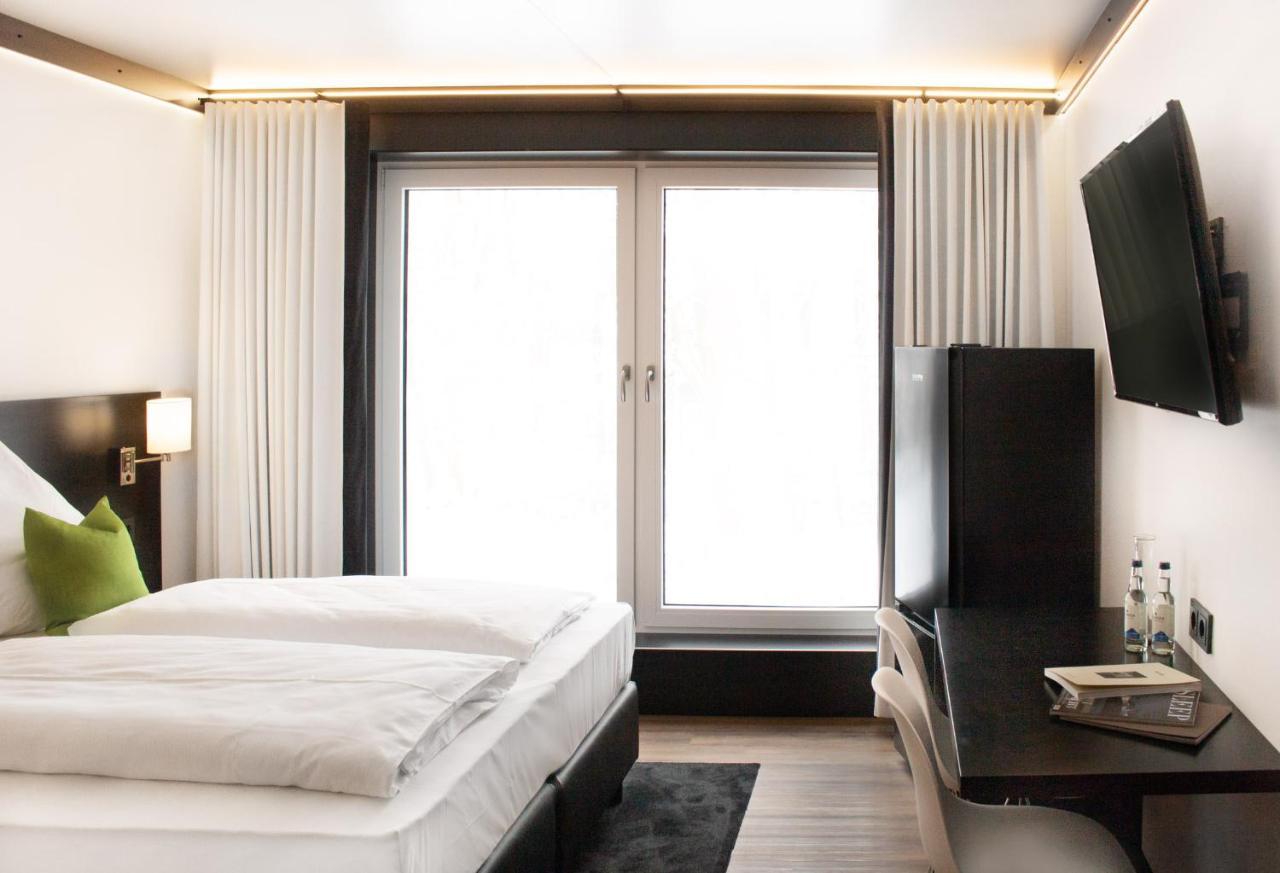 Wto Hotel By Wmm Hotels วุนสตอร์ฟ ภายนอก รูปภาพ